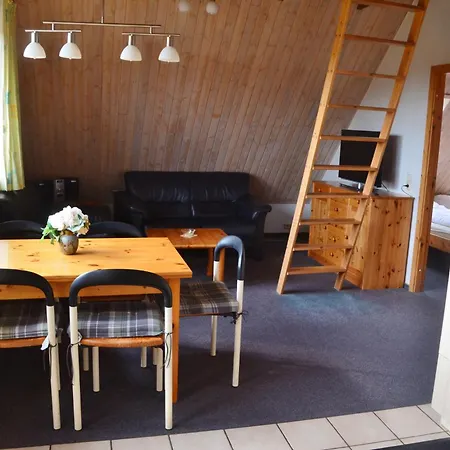 Ferienwohnung In Lemkenhafen Auf 아파트 *