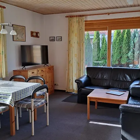 Ferienwohnung In Lemkenhafen Auf 아파트