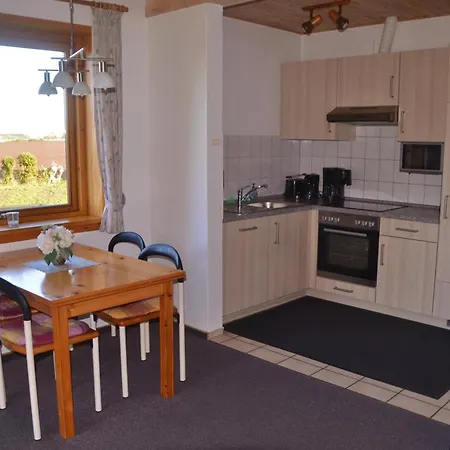 Ferienwohnung In Lemkenhafen Auf 아파트